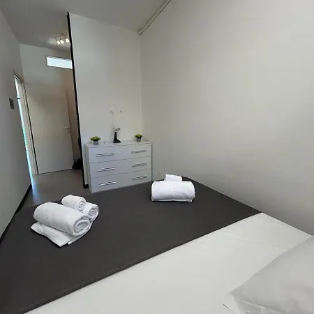 Teodorico 21 Center & Comfort 아파트 *